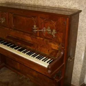 Антикварное пианино ПРОДАМ