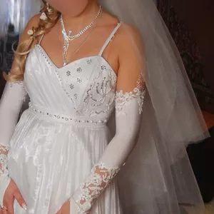 Срочно продаю свадебное платье! 600 грн: платье,  накидка,  фата,  перчат