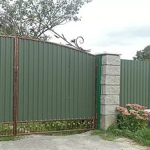 Ворота закрытые профнастилом 3400 грн.