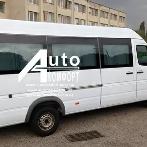 Задний салон,  правое окно на Mercedes-Benz Sprinter (1995-2006), Volks