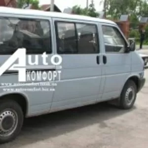 Задний салон,  правое стекло на Volkswagen Transporter Т-4 длин.база