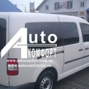 Задний салон,  правое окно на автомобиль VW Caddy 07-