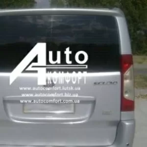 Заднее стекло (ляда) с отверстием и Э. О. на Fiat Skudo 07-