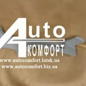 Правый внутренний порог салона Volkswagen Caddy (стекловолокно)