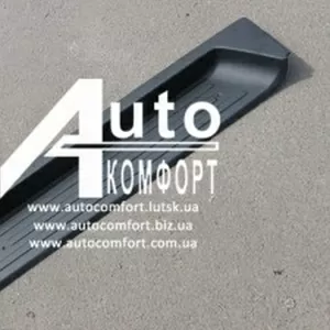 Правый внутренний порог салона на автомобиль Volkswagen T-5 (пластик)