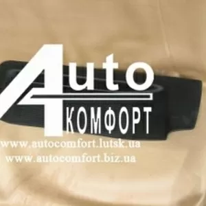 Правый внутренний порог салона на Renault Trafic, Opel Vivaro(оригинал)