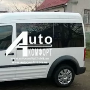 Передний салон,  левое окно,  (длинная база) Ford Transit Connect