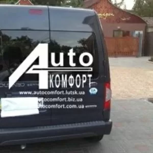 Распашонка правая с э. о. и отверстием на Ford Transit Connect