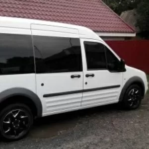 Установка автостекол на автомобиль Ford Transit (Tourneo) Connect 