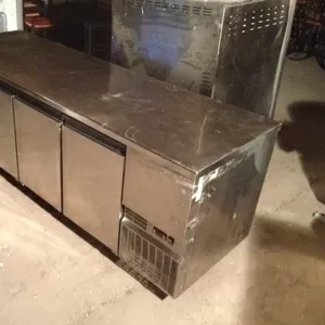  Продам холодильный стол бу на 4 двери Desmon