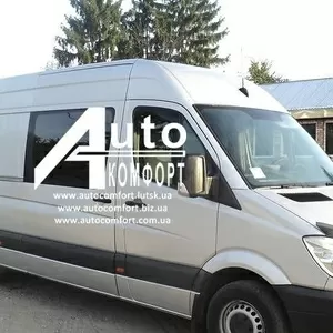 Передний салон,  правое окно на Mercedes-Benz Sprinter (06-),  Volkswage