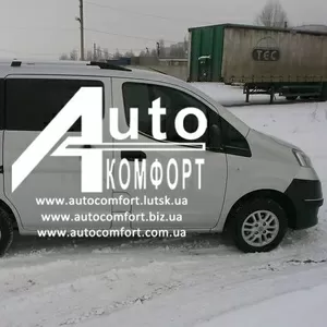 Передний салон,  правое стекло на Nissan NV200 (Ниссан NV200)