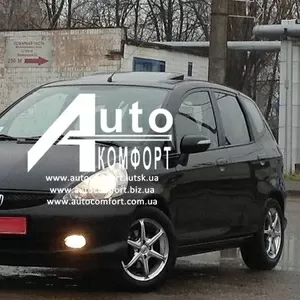 Лобовое стекло на Honda Jazz/Fit (Хетчбек) (2001-2008) с установкой