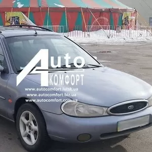 Лобовое стекло на Ford Mondeo (Седан,  Комби,  Хетчбек) (1993-2000) с ус