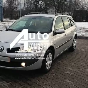 Лобовое стекло на Renault Megane (Седан,  Хетчбек,  Комби) (2002-2008) с