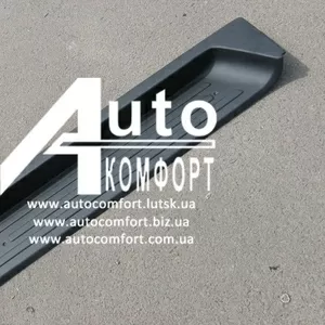 Правый внутренний порог салона на Volkswagen Transporter Т-5(пластик)