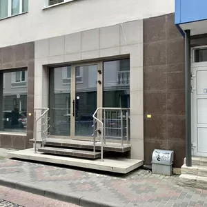 Продаж комерційного приміщення в центрі міста Луцьк!