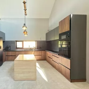 Сучасний будинок 270 м² поруч із сосновим лісом | 12 сотих