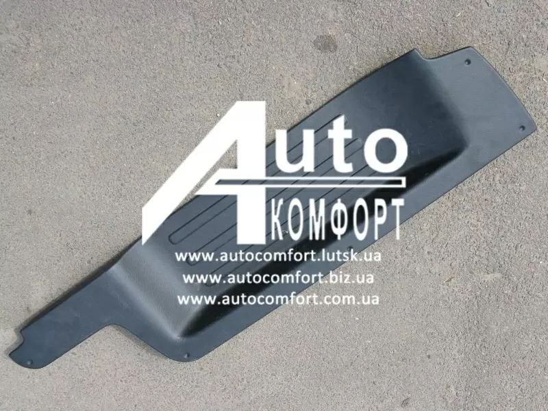 Левый внутренний порог салона на Opel Vivaro,  Nissan Primastar (Трафи 2