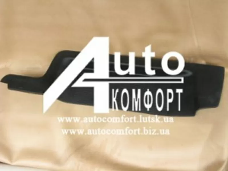 Правый порог (стекловолокно) Renault Trafic, Opel Vivaro, Nissan Primastar