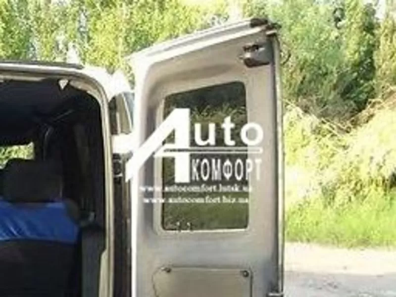Заднее стекло (распашонка правая) с электрообогревом Fiat Doblo 2000
