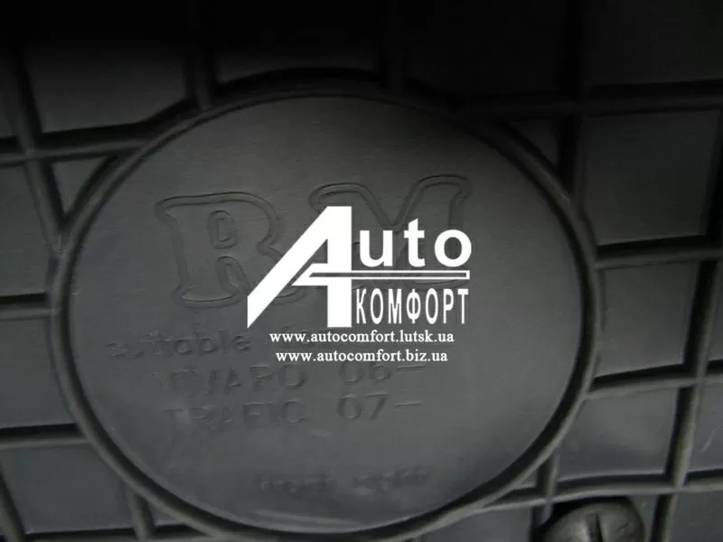 Коврики резиновые на Renault Trafic,  Opel Vivaro,  Nissan Primastar 2