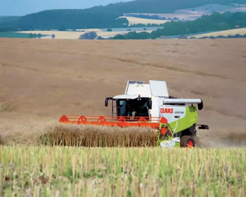 запчасти на комбайн John Deere,  Case и др.запчасти бу