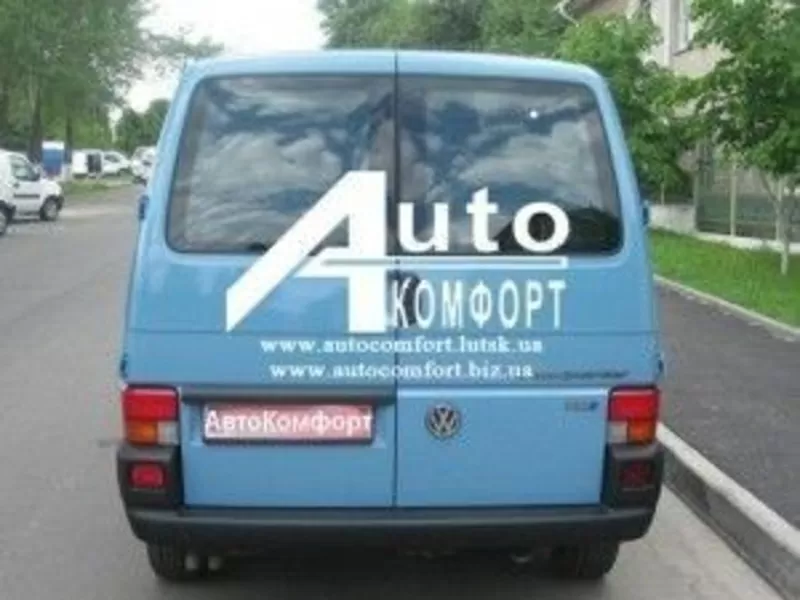 Заднее стекло (распашонка правая) с эл.обогревом на Volkswagen T-4