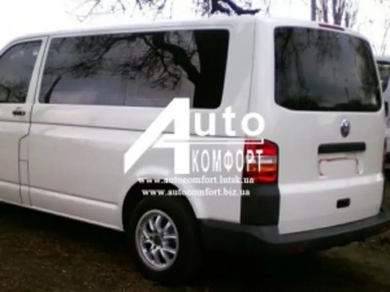 Задний салон, левое стекло на Volkswagen Transporter Т-5(короткая база)