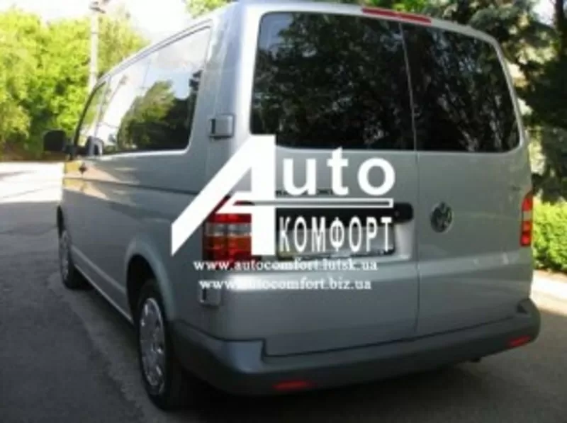 Заднее стекло (распашонка левая) на Volkswagen Transporter Т-5 с э.о.