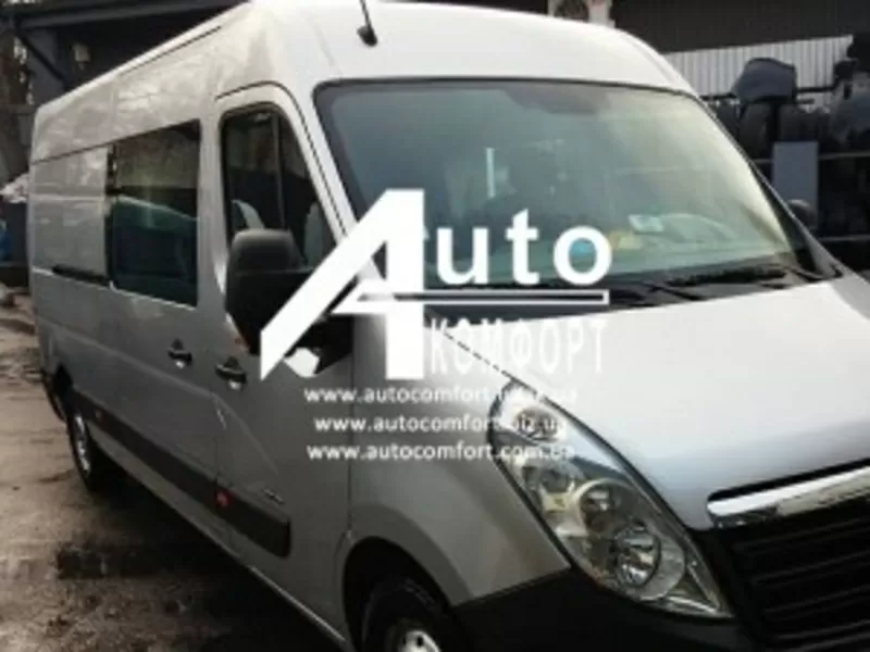 Передний салон,  правое,  длинное на Renault Master
