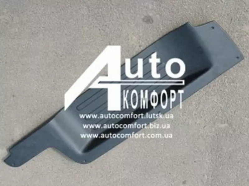 Левый внутр. порог салона на Renault Trafic, Opel Vivaro стекловолокно