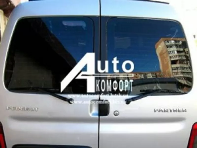 Заднее стекло (распашонка Пр.) с эл.обогревом на Peugeot Partner 96-08