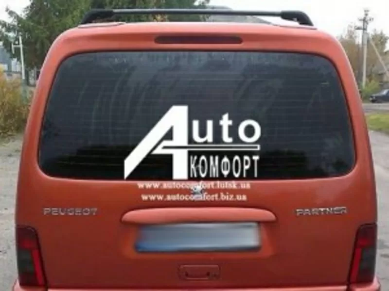 Заднее стекло (ляда) с электрообогревом на Peugeot Partner 96-08