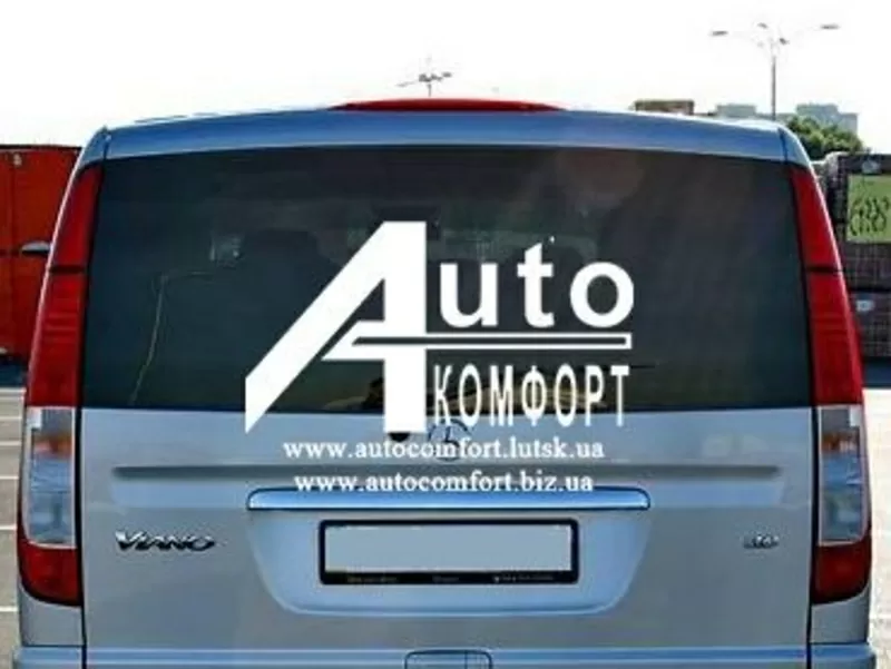 Заднее стекло (ляда) на Mercedes-Benz Vito 04- без э. о. (Мерседес Вит