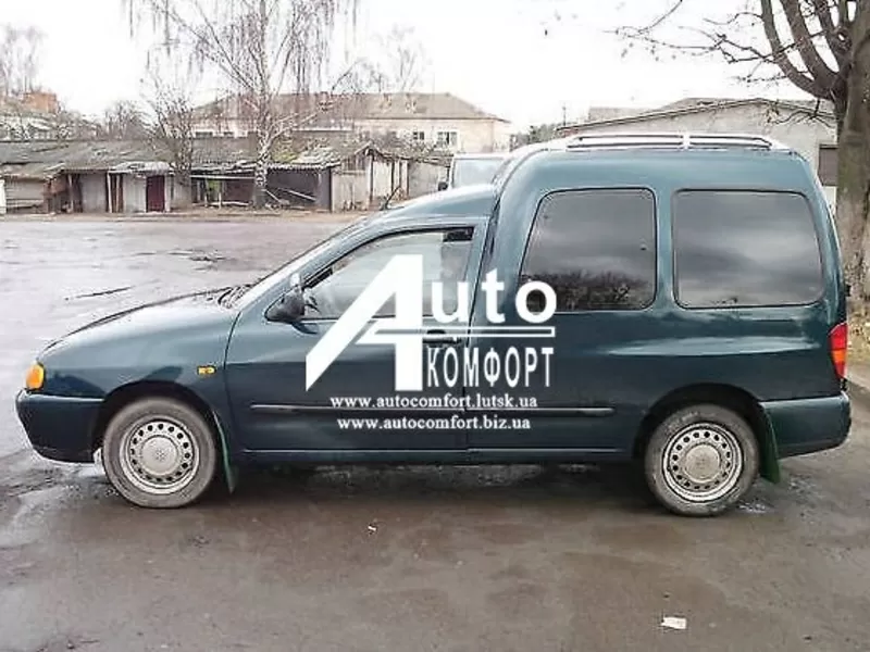 Передний салон,  левое окно на автомобиль VW Caddy,  Siat Inka (97-03) (