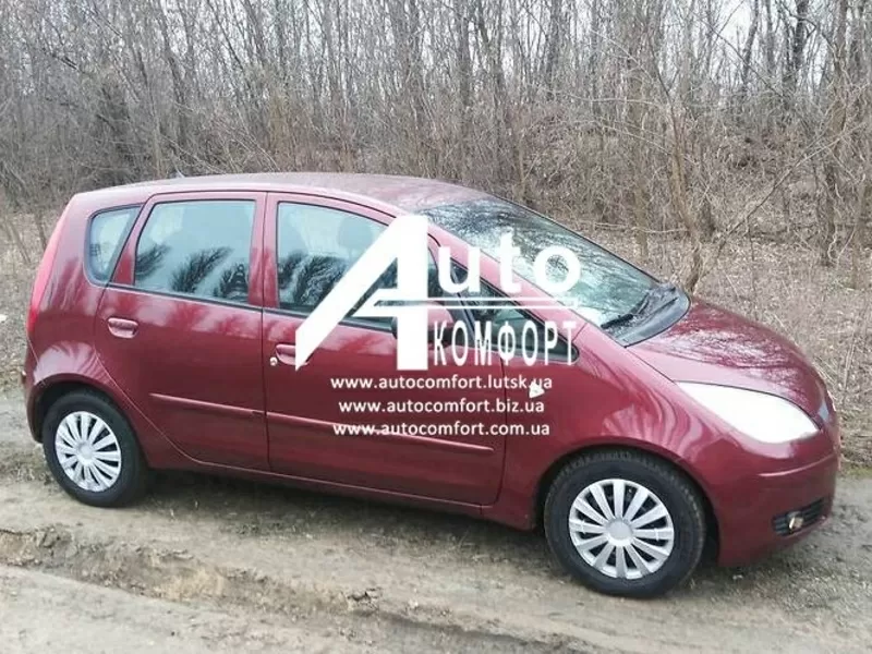 Лобовое стекло на Mitsubishi Colt (5 дв.) (Хетчбек) (2003-2009),  Mitsu