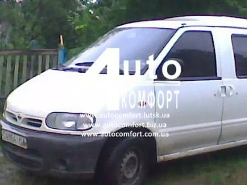 Лобовое стекло на Nissan Vanette S21/Cargo/Serena (Минивэн) (1994-2008