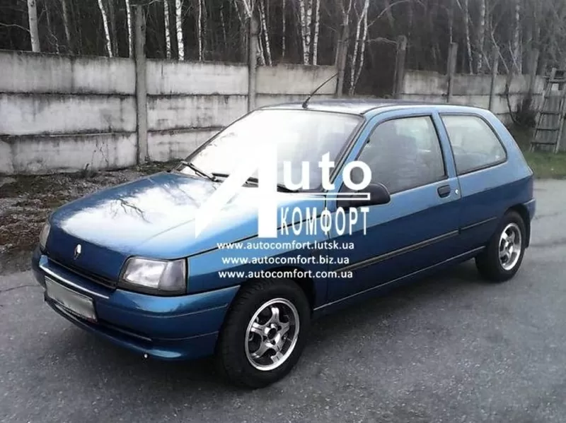 Лобовое стекло на Renault Clio (Хетчбек) (1990-1998) с установкой