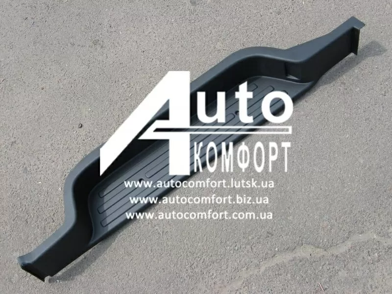 Правый внутренний порог салона Volkswagen Transporter Т-4(пластик)