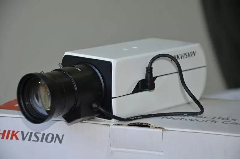 Камера Hikvision (камера видеонаблюдения)