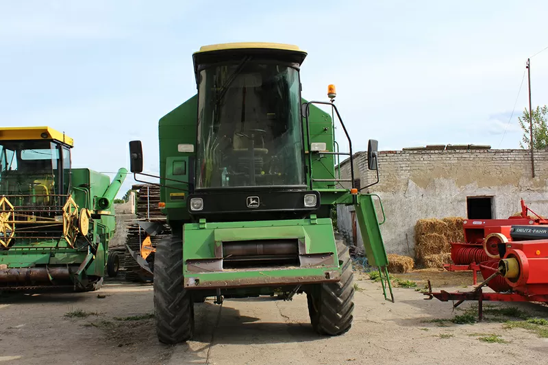 Комбайн John Deere 1055 2