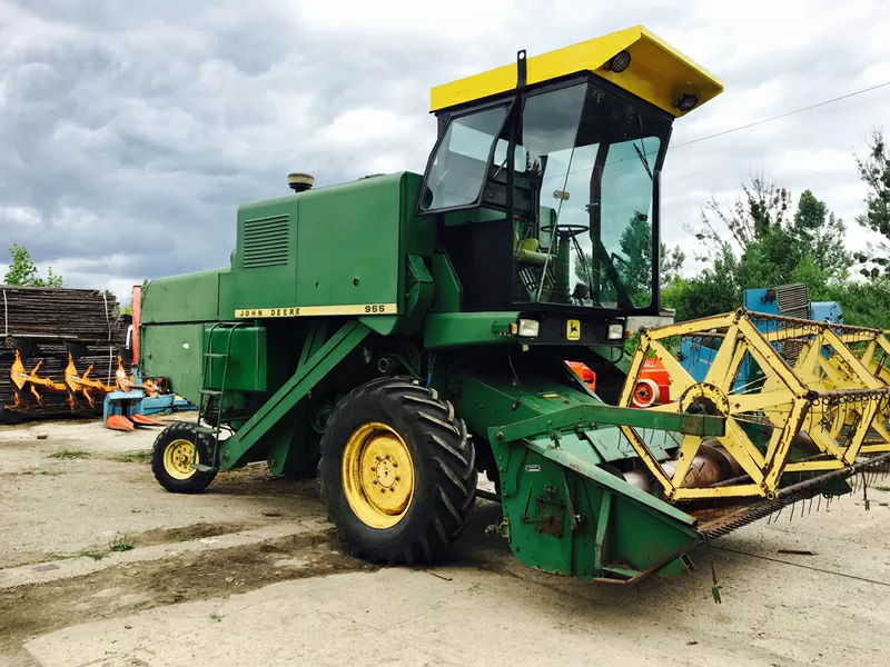 Комбайн зерноуборочный John Deere 955