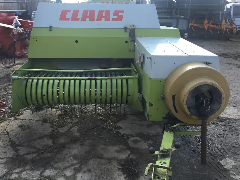 Пресс-подборщик Claas Markant 41