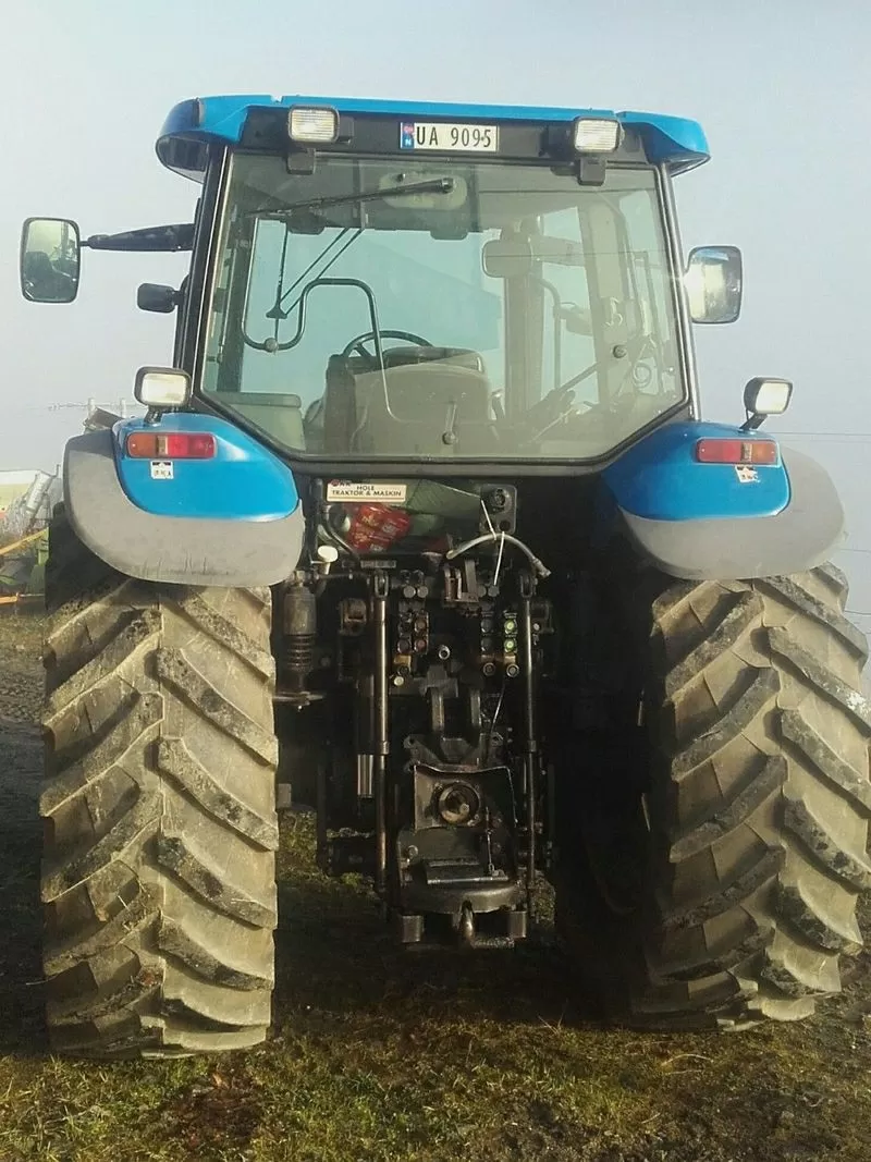 Трактор New Holland TM155 5